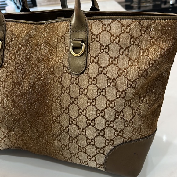 A27- 💯 % authentic Gucci shoulder bag - Picture 9 of 14